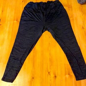 Grey athletic leggings